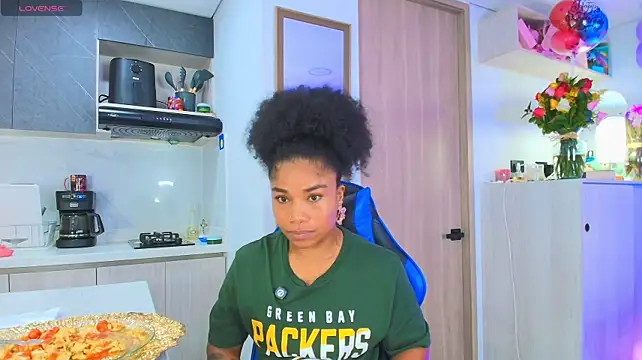 SilvannaFitt live cam preview