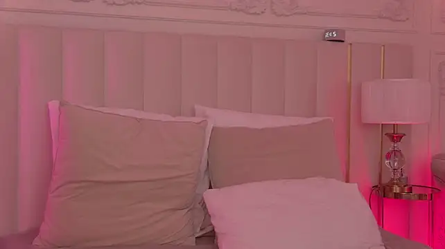 ArianaMell live cam preview