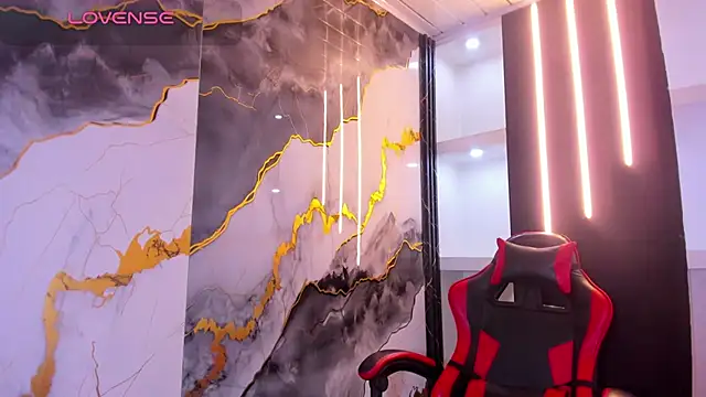 Raven_Rouge_ live cam preview