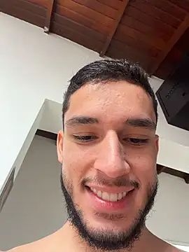 axel_tone