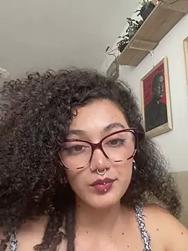 CurlyMeryJane live cam preview