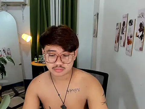 GabinJuicyHugeCock