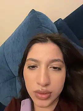 LilyaRich live cam preview