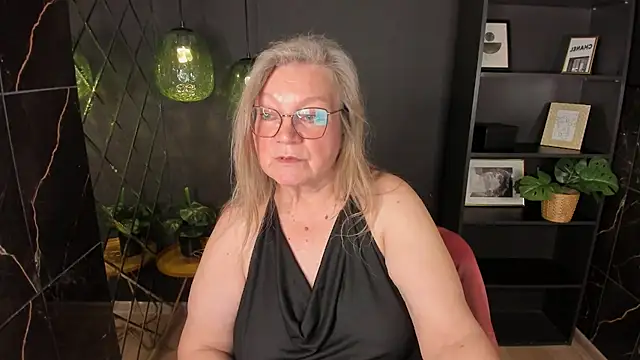 NataliMellow live cam preview