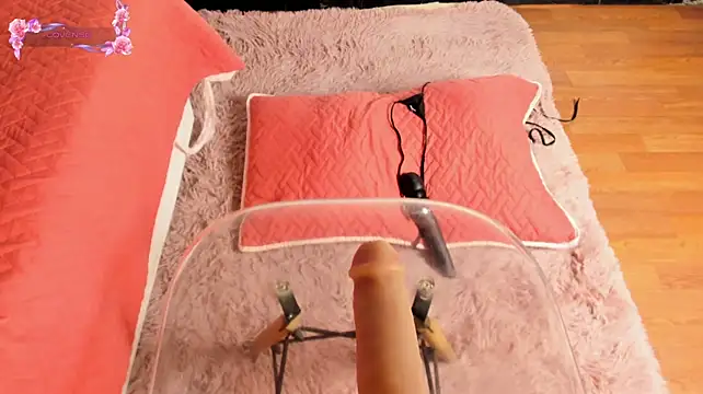 Luna_honey9 webcam