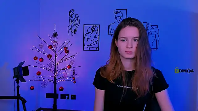 angie_foxy1