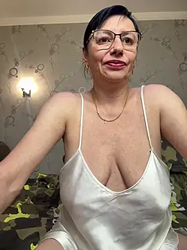 Amberhotqueen