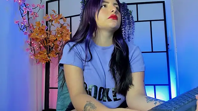 Violet-Secret live cam on StripChat