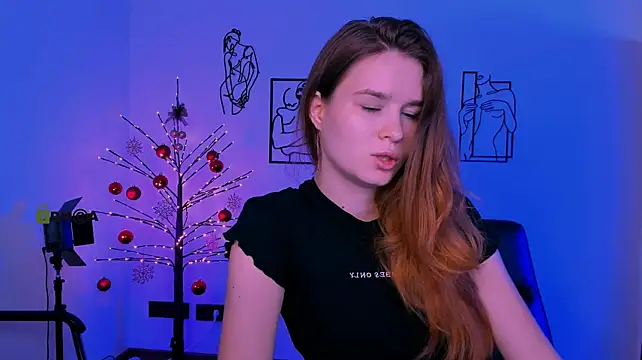 angie_foxy1