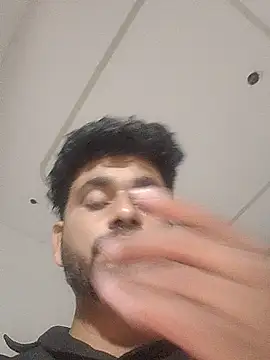 Yash__009 live cam preview