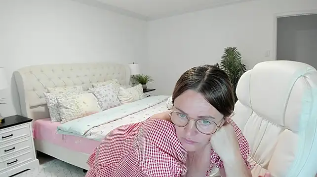 Vika73 live cam preview