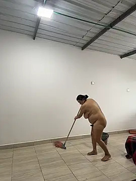 Horny-Mommy-Dirty live sex cam