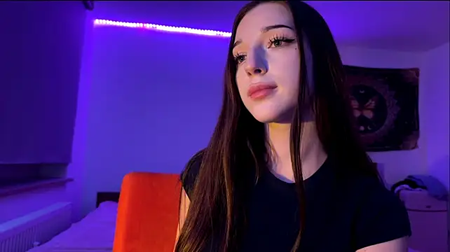 AntoninaErtle live cam on StripChat