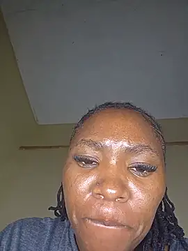 kisserhotter live cam on StripChat