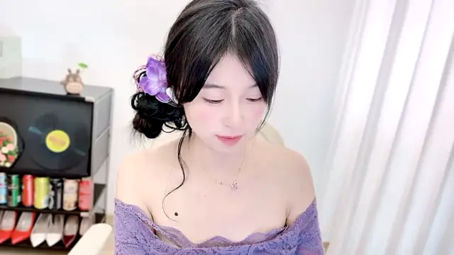 Onechestnut live cam preview