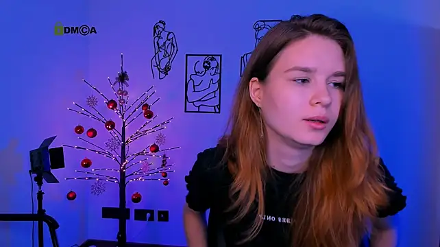angie_foxy1
