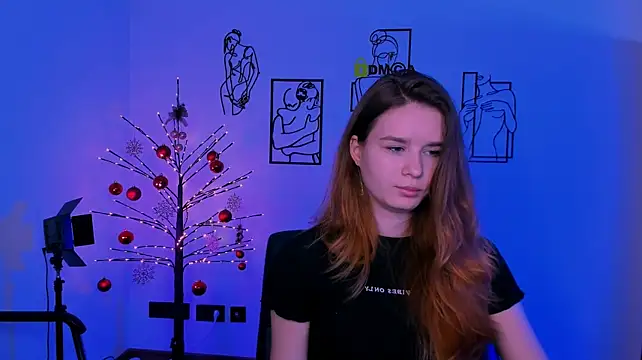 angie_foxy1
