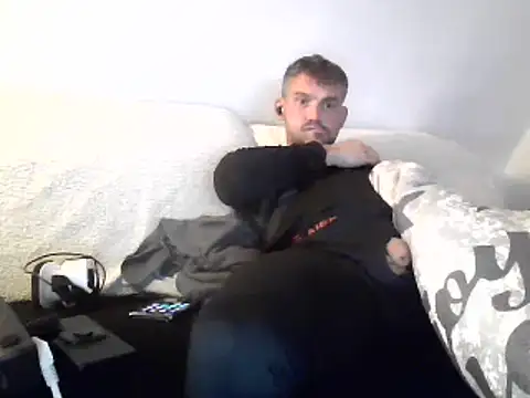 Cambitchboy live cam preview