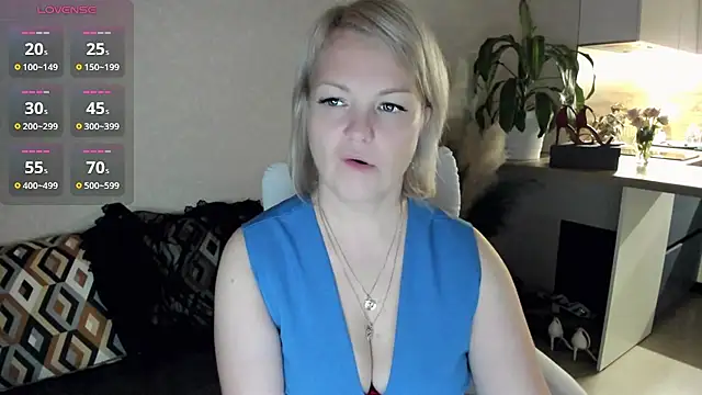 Juarnea_ live cam on StripChat