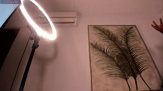 Allison_Black01
