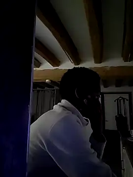 FATISSSE live cam preview
