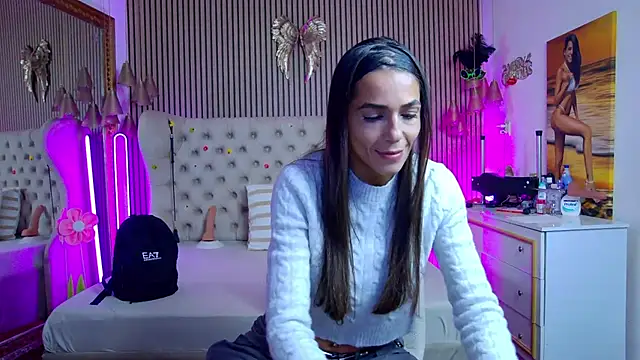 PlayfulShow live cam preview