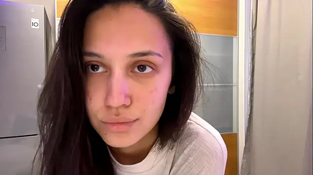 MarinaTuray live cam preview