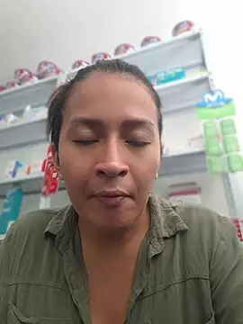 Dr_Edna_naughty live cam on StripChat