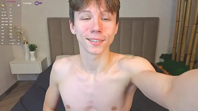 cuMte_boy live cam on StripChat
