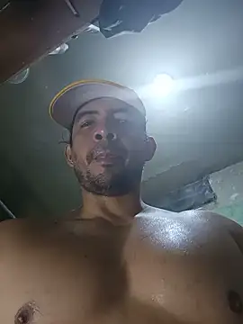 VENEZUELAN LATINO | MATURE | FRIENDLY |（paladito01）