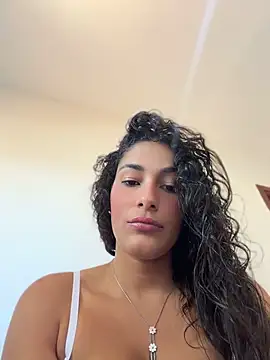 Luana_264 webcam