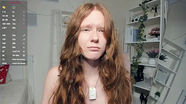 ZaraBluitt live cam on StripChat