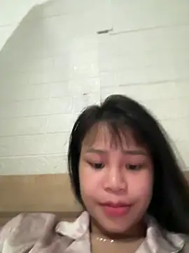 Bemi3_sexyy live cam on StripChat