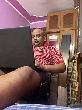 Dick_6inches_Delhi live cam preview
