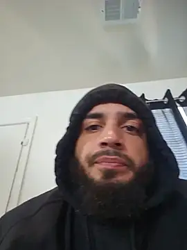Bustinnuts69