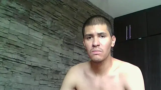 Sexylatin64 webcam