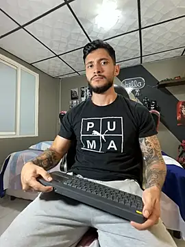 marcel_crawford96 live cam on StripChat