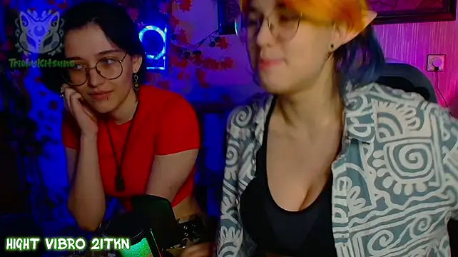 TrickyKitsune live cam preview