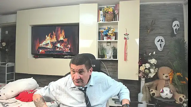 SpartacusDaddy48 webcam