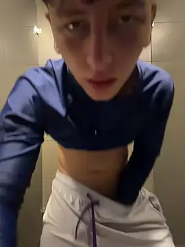 ARON_LUXX