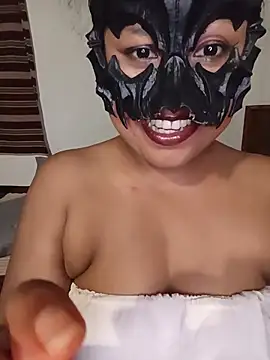 Maskedcurves live cam preview