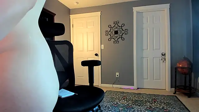 TawneySeren live cam preview