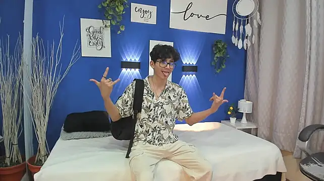 tim_cooper live cam preview