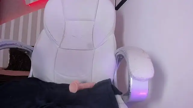Jenay_Rosse live cam preview