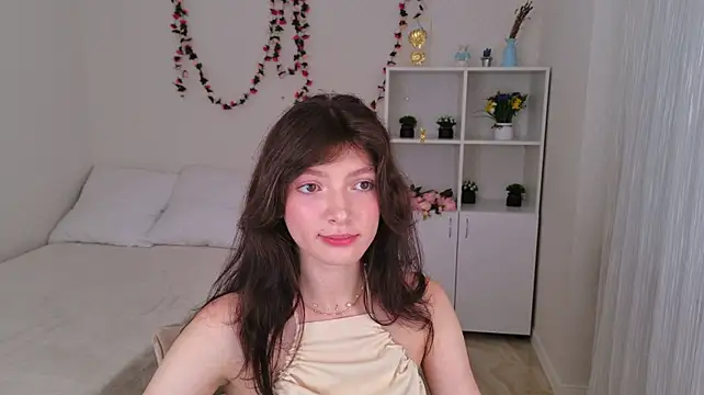 OwlEva live cam preview