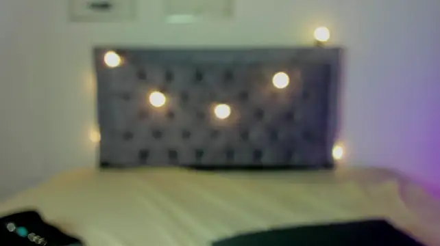 violet_lombardi live cam preview