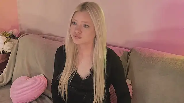 ItsJustGia live cam preview