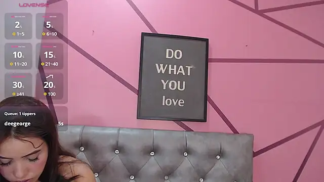BigBoobs_Goddess live cam on StripChat