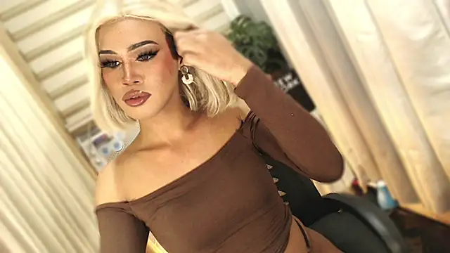 Winnie_Harllow