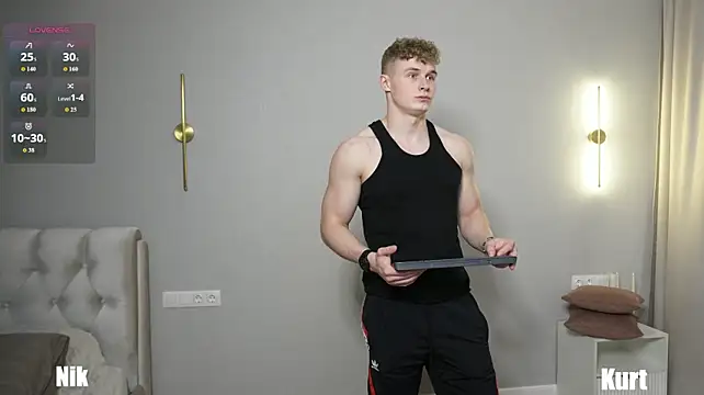 Nik_Sharp live cam on StripChat